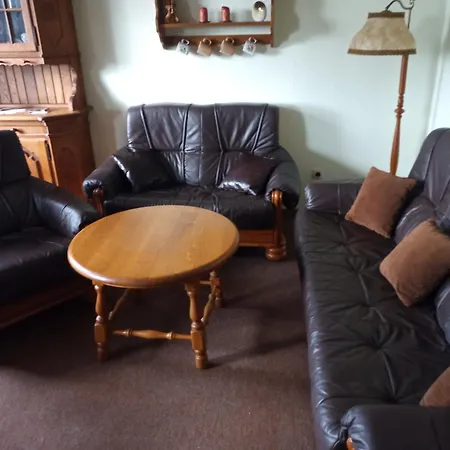 Endora Im Harzer Stil, Handgefertigte Moebel - Wlan-garage *